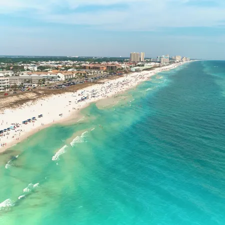 1Br/1ba, A Minutes Walk from the Beach!