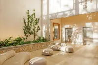 Kirra Point Holiday Apartments