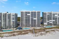 Windward Pointe 1006- Corner Unit Amazing Beach Views