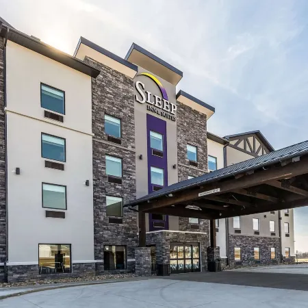 Sleep Inn & Suites Mt Hope Near Auction & Event Center