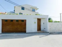 Villa Dolores Apartments Hotels in Zaton