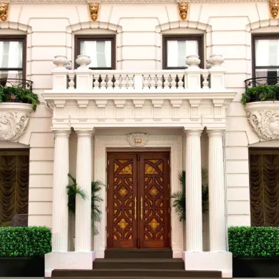 โรงแรมแซงค์ทัวรี นิวยอร์ก โรงแรมใกล้รอคกีเฟลเลอร์เซ็นเตอร์