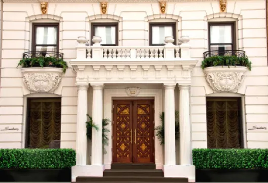 Sanctuary Hotel New York Отели рядом с достопримечательностью «Рокфеллеровский центр»