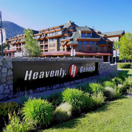 Heavenly Village Condos - Grand Residence