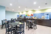 Quality Inn & Suites Alma - Fort Smith Northeast