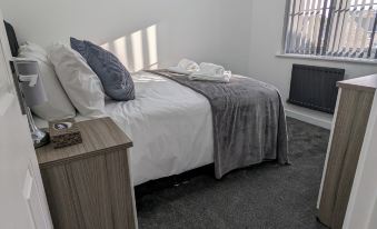Modern House - 4 Bedrooms - FamilyFriendly