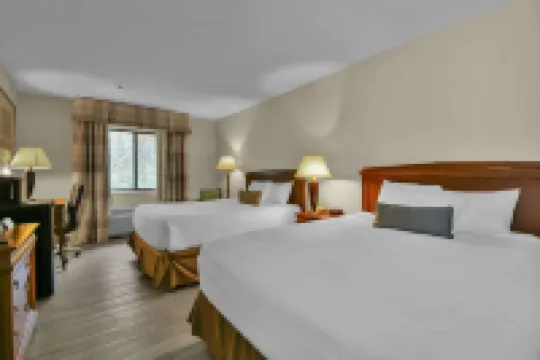 曾斯維爾温德姆唄盟酒店