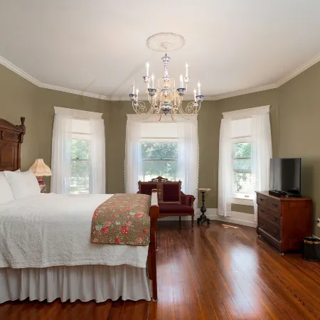 Oaklea Mansion Bed and Breakfast