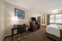 Quality Inn Hotels near Monument Mountain