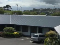 Asure Cooks Gardens Motor Lodge - parking