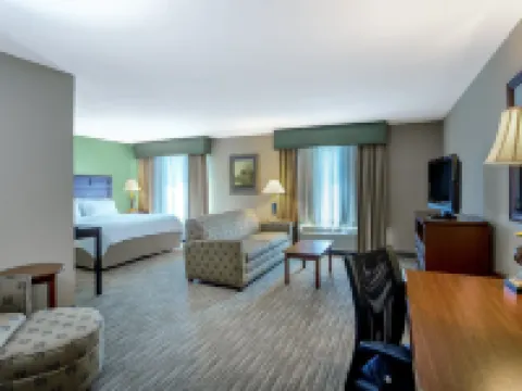 Holiday Inn Express & Suites BRADENTON EAST-LAKEWOOD RANCH by IHG ブレーデントンのホテル