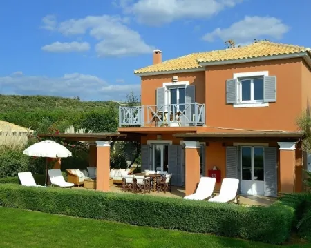 イオリス ヴィラズ ピュロスのホテル