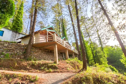 Oak N Pine by Dumnu Homes