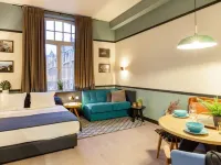 Getaway Studios Gent Hotels near Toreken