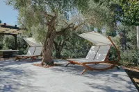 Archi Bianchi Hotels in Gratteri
