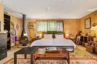 Boho Bliss Bungalow - Apartments