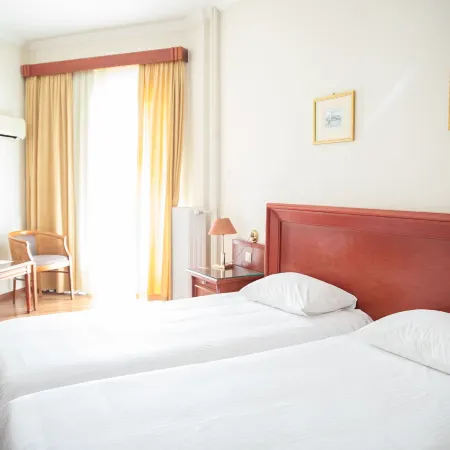 Tzaki Hotel & Restaurant Patras