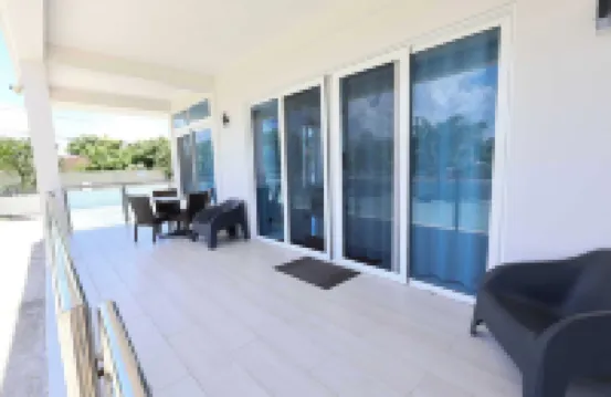 巴黎別墅羅德尼灣2BD別墅