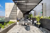 Downtown Loft by Uliv