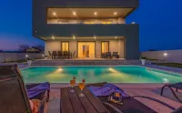 Villa TIA with Heated Pool - Villas