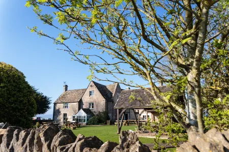 The Old Lodge Отели в г. Нимпсфилд