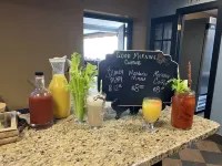 هوم إن وودز هوتل