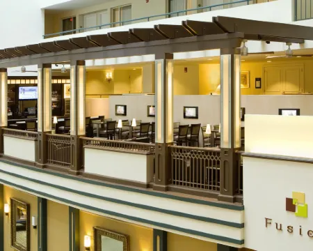 ดับเบิลทรีสวีทส์บายโรงแรมฮิลตัน บอสตัน - เคมบริดจ์ โรงแรมในบอสตัน