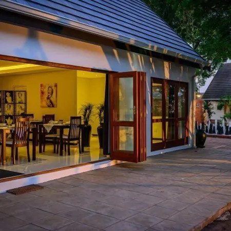 Biggy Best Boutique Hotel & Self Catering Cottages