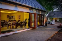 Biggy Best Boutique Hotel & Self Catering Cottages - breakfast