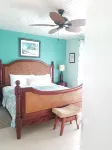 Apartment E6 Hotels near White River