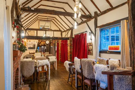 The Bull on the Green Отели в г. Леуэс Дистрикт