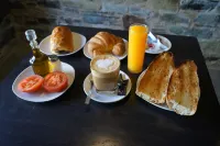 Albergue San Anton Hotels in Tierra de Mellid