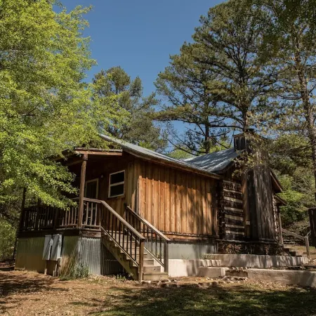 Log Cabin in Woods W/Trail & Scavenger Hunt Wood Fireplace, Lindale Canton Tyler
