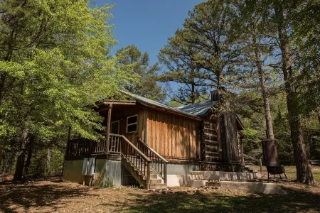 Log Cabin in Woods W/Trail & Scavenger Hunt Wood Fireplace, Lindale Canton Tyler