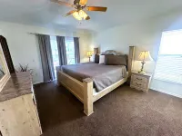 Spacious Villa with Private Pool and Golf Course Views - Stunning Oasis