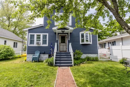 Charming Home with Fenced Yard and Spacious Porch - Delightful Retreat