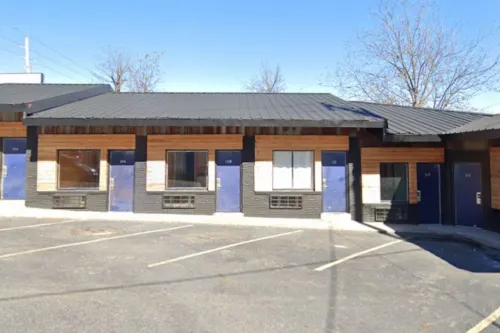 Stylish Retreat with WiFi, Parking, Patio, Fireplace, AC Hôtels à : Hot Springs