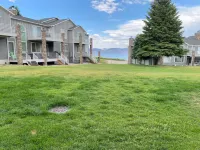 14-Plex #117 - 2-bedroom ground level Hotels in Saint Charles