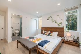 Rooftop Patio with Space Needle Views - Charming Townhome