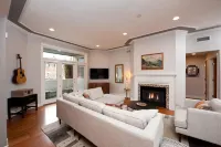 Central Location with Arcade Game and BBQ Grill - Elegant Retreat