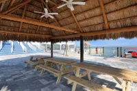 Ocean View and Large Kitchen Island - Delightful Coastal Retreat