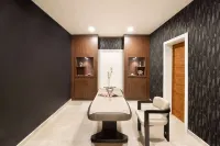 Ramada Hotel & Suites by Wyndham Erbil 32 Park - Spa