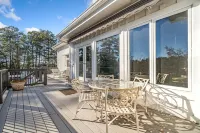 Massive Lakefront Mansion, 9Br/6BA 16 Beds, Private Pool & Dock, 9200Sqft+