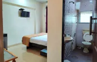 Hotel Mahalaxmi Các khách sạn ở Pale Bk.