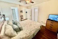 Stunning River Views and Cozy Comfort - Idyllic Vacation Haven