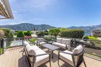 Private Hot Tub and Amazing Resort Amenities - Stunning Retreat
