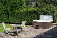 Gildridge Estat Large Group Tennis Court Hotels in Halland