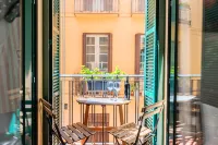 SkySea Holidays City Center Suites
