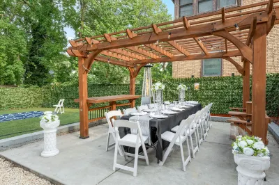 Tudor Place Hotel di Upper Darby