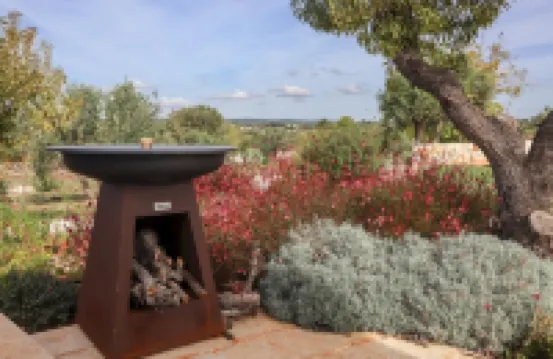 TD Lamiamola Stylish Trulli Lamie with Pool